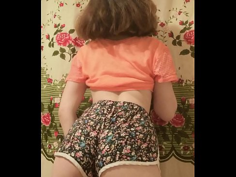 ❤️ Nena jove sexy despullant-se els pantalons curts davant la càmera ❤️ Porno vk al ca.oldsex.ru ﹏
